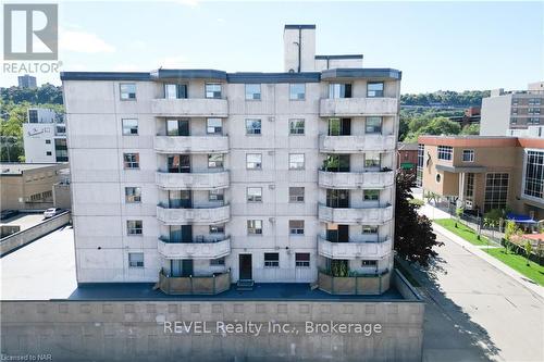 21 East Avenue S, Hamilton (Landsdale), ON - Outdoor With Balcony