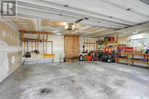 18 Bligh Bay, Regina, SK - Indoor Photo Showing Garage