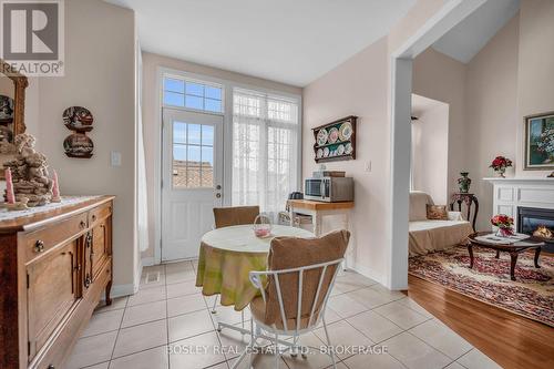 6309 Pinestone Road, Niagara Falls (206 - Stamford), ON - Indoor Photo Showing Dining Room