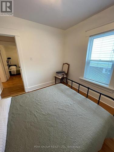 5777 Spring Street, Niagara Falls (215 - Hospital), ON - Indoor Photo Showing Bedroom