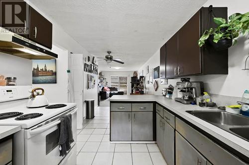 2090/2092 Westsyde Road, Kamloops, BC - Indoor Photo Showing Kitchen