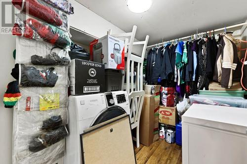 2090/2092 Westsyde Road, Kamloops, BC - Indoor Photo Showing Laundry Room