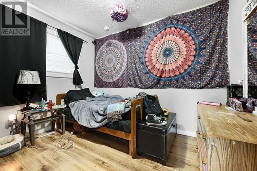 2090/2092 Westsyde Road, Kamloops, BC - Indoor Photo Showing Bedroom