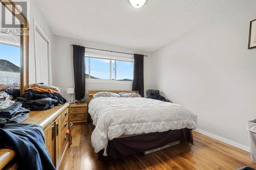 2090/2092 Westsyde Road, Kamloops, BC - Indoor Photo Showing Bedroom