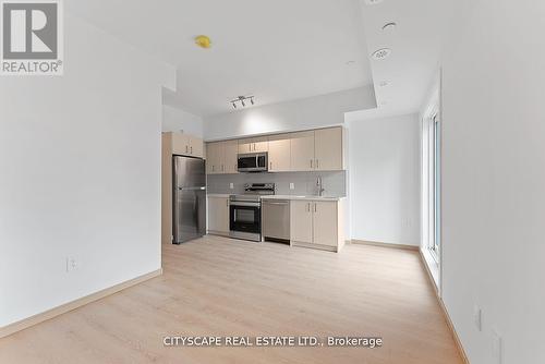 C2-307 - 3423 Sheppard Avenue E, Toronto, ON - Indoor Photo Showing Kitchen