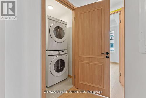 C2-307 - 3423 Sheppard Avenue E, Toronto, ON - Indoor Photo Showing Laundry Room