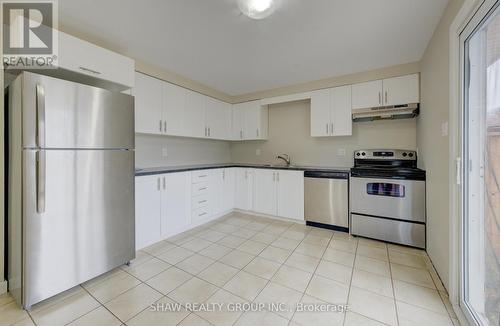 572 Elgin Street N, Cambridge, ON - Indoor Photo Showing Kitchen