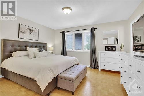 45 Sunnycrest Drive, Ottawa, ON - Indoor Photo Showing Bedroom