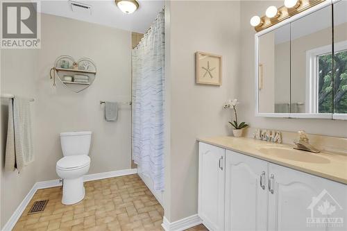 45 Sunnycrest Drive, Ottawa, ON - Indoor Photo Showing Bathroom