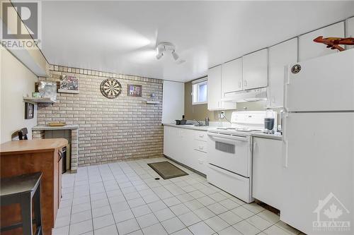 45 Sunnycrest Drive, Ottawa, ON - Indoor Photo Showing Kitchen