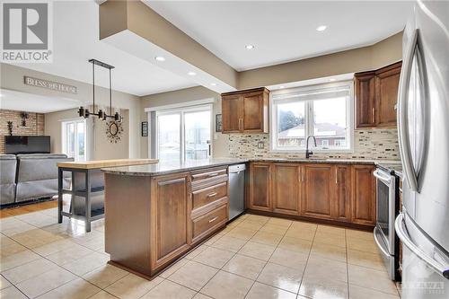 45 Sunnycrest Drive, Ottawa, ON - Indoor Photo Showing Kitchen