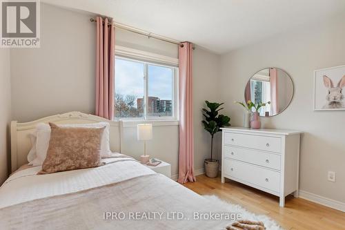 41 Katrina Court, Toronto, ON - Indoor Photo Showing Bedroom