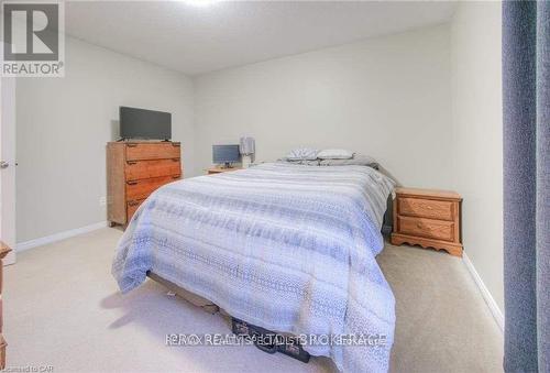 8J - 1460 Highland Road W, Kitchener, ON - Indoor Photo Showing Bedroom