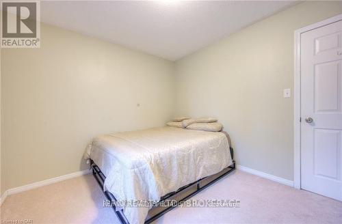 8J - 1460 Highland Road W, Kitchener, ON - Indoor Photo Showing Bedroom