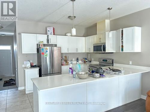 3-A - 439 Athlone Avenue, Woodstock, ON - Indoor Photo Showing Kitchen