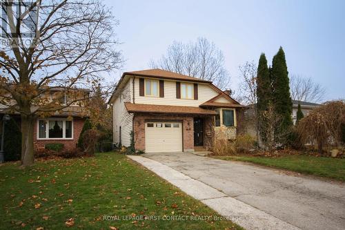 17 Mcconkey Place, Barrie, ON - Outdoor With Facade