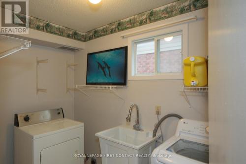 17 Mcconkey Place, Barrie, ON - Indoor Photo Showing Laundry Room