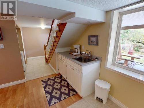 5406 Manson Ave, Powell River, BC - Indoor Photo Showing Other Room