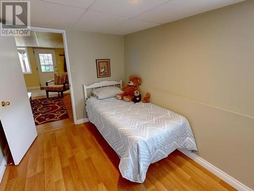 5406 Manson Ave, Powell River, BC - Indoor Photo Showing Bedroom