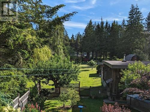 5406 Manson Ave, Powell River, BC - Outdoor