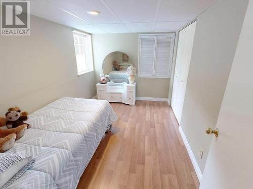 5406 Manson Ave, Powell River, BC - Indoor Photo Showing Bedroom