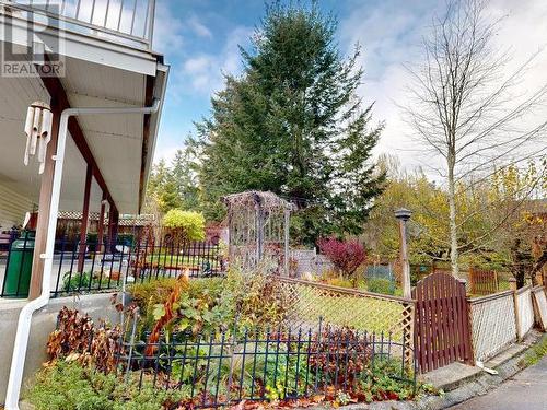 5406 Manson Ave, Powell River, BC - Outdoor