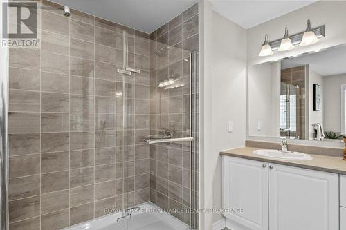 1203 Ashford Place, Kingston (East Gardiners Rd), ON - Indoor Photo Showing Bathroom