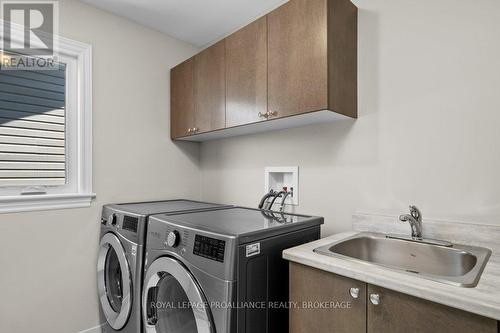 1203 Ashford Place, Kingston (East Gardiners Rd), ON - Indoor Photo Showing Laundry Room