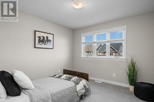 1203 Ashford Place, Kingston (East Gardiners Rd), ON - Indoor Photo Showing Bedroom