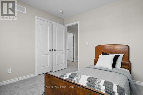 1203 Ashford Place, Kingston (East Gardiners Rd), ON - Indoor Photo Showing Bedroom