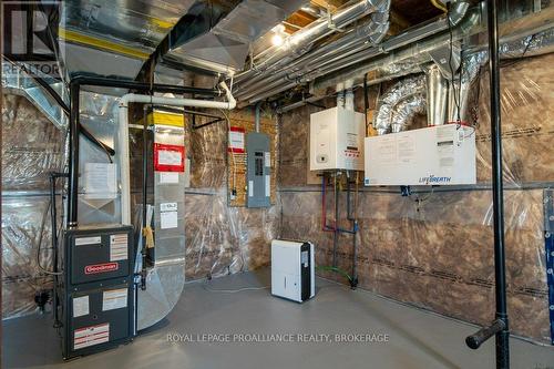 1203 Ashford Place, Kingston (East Gardiners Rd), ON - Indoor Photo Showing Basement