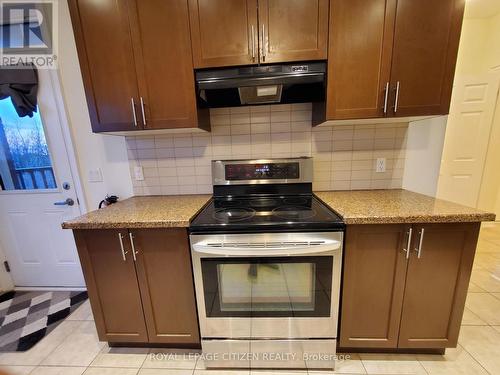 211 Symington Avenue, Oshawa, ON - Indoor Photo Showing Kitchen