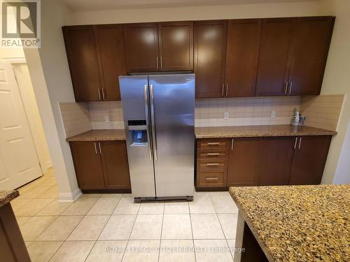 211 Symington Avenue, Oshawa, ON - Indoor Photo Showing Kitchen