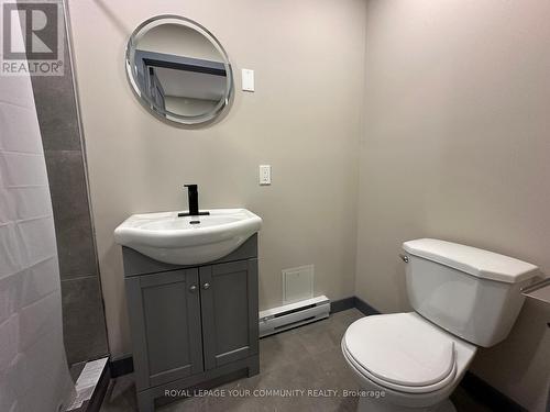 201 - 152 High Street, Georgina, ON - Indoor Photo Showing Bathroom