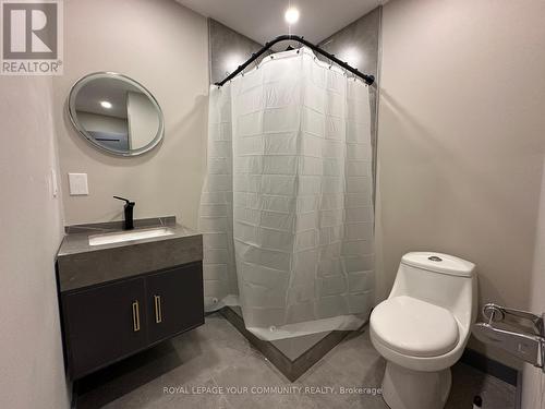 201 - 152 High Street, Georgina, ON - Indoor Photo Showing Bathroom