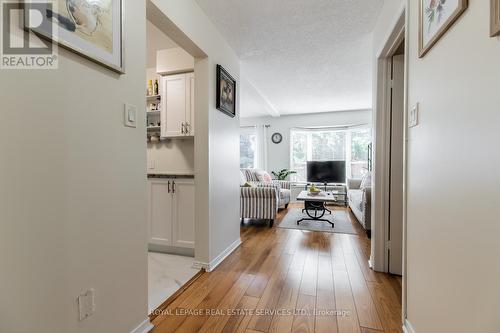 24 - 2004 Glenada Crescent, Oakville, ON - Indoor Photo Showing Other Room