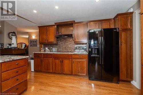 217890 Concession 3 Road, Georgian Bluffs, ON - Indoor Photo Showing Kitchen