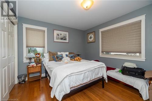 217890 Concession 3 Road, Georgian Bluffs, ON - Indoor Photo Showing Bedroom