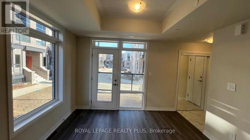 121 - 1569 Rose Way, Milton, ON - Indoor Photo Showing Other Room