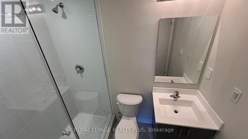 121 - 1569 Rose Way, Milton, ON - Indoor Photo Showing Bathroom