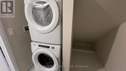 121 - 1569 Rose Way, Milton, ON - Indoor Photo Showing Laundry Room