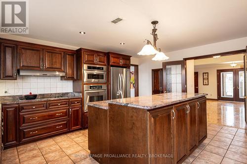 4734 Lakeside Lane, Loyalist (Lennox And Addington - South), ON - Indoor Photo Showing Kitchen