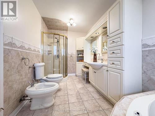 4734 Lakeside Lane, Loyalist (Lennox And Addington - South), ON - Indoor Photo Showing Bathroom