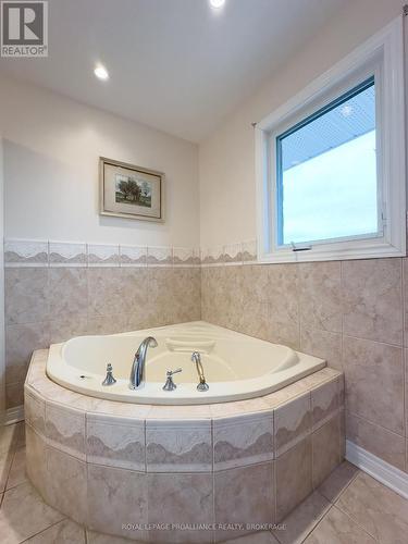 4734 Lakeside Lane, Loyalist (Lennox And Addington - South), ON - Indoor Photo Showing Bathroom