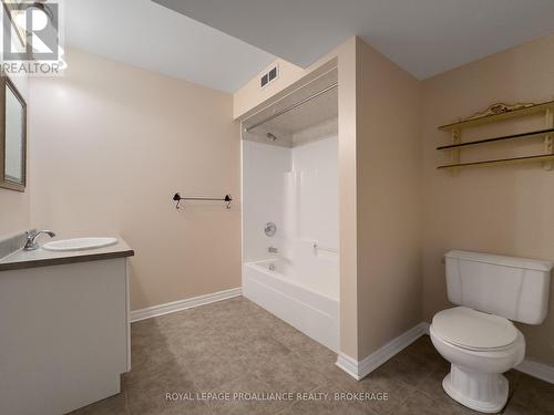 4734 Lakeside Lane, Loyalist (Lennox And Addington - South), ON - Indoor Photo Showing Bathroom