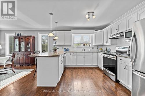 2 Sandpiper Way, Brighton, ON - Indoor Photo Showing Kitchen With Stainless Steel Kitchen With Upgraded Kitchen