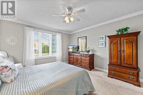 2 Sandpiper Way, Brighton, ON - Indoor Photo Showing Bedroom