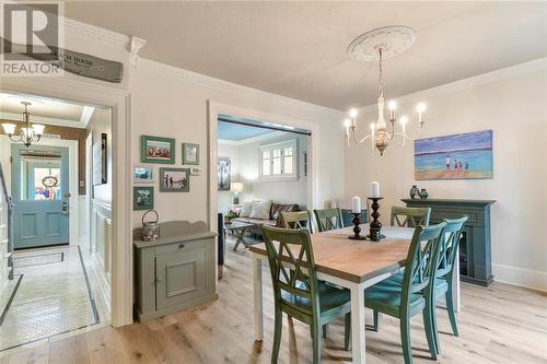 36 Wall Street, Brockville, ON - Indoor Photo Showing Dining Room