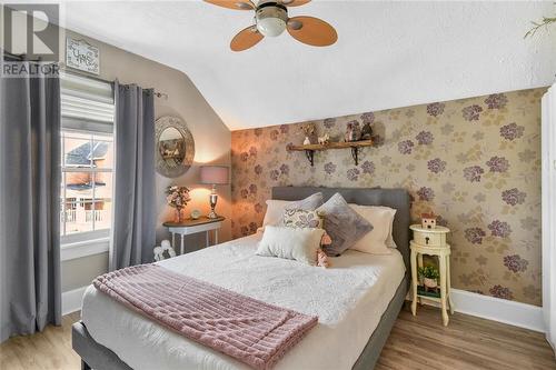 36 Wall Street, Brockville, ON - Indoor Photo Showing Bedroom