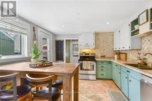 36 Wall Street, Brockville, ON - Indoor Photo Showing Kitchen With Double Sink